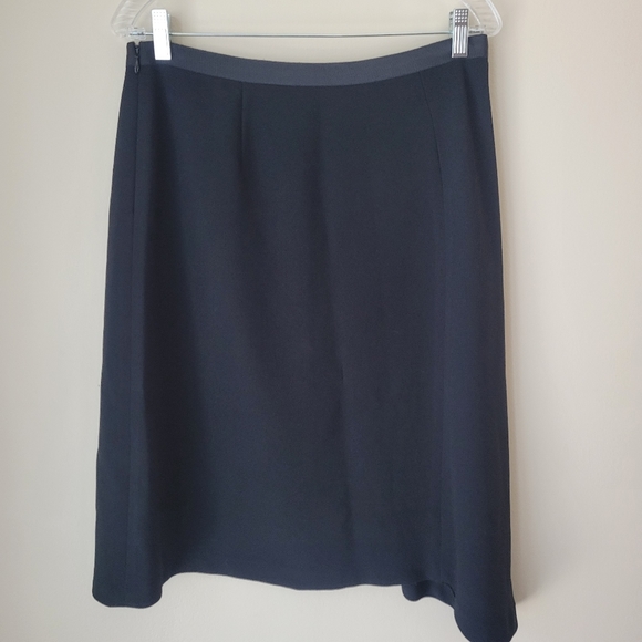 Banana Republic Asymmetrical Black Skirt Size 10 - Picture 8 of 10